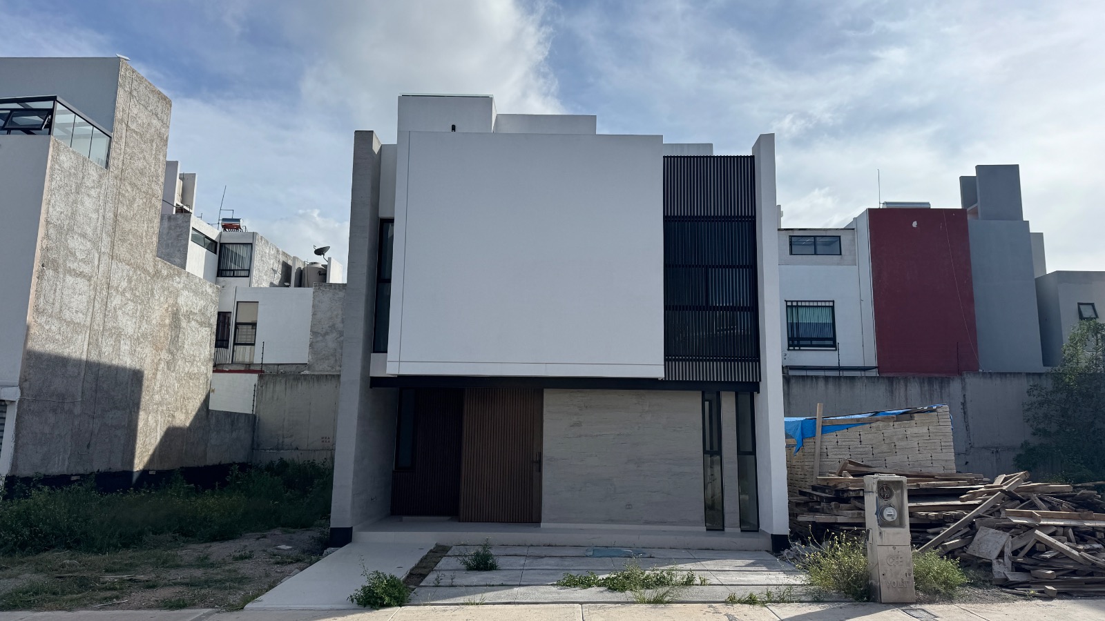 CASA ESMERALDA 16